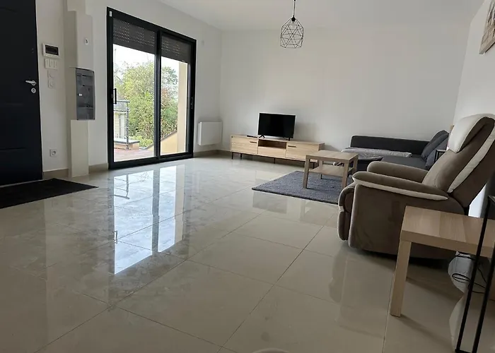 Residence Faidherbe Avec Terrasse Et Jardin